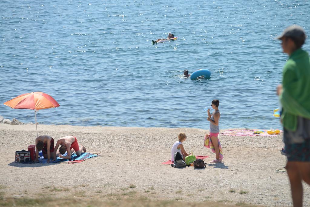 Vakantiepark Eurocamp Mobile Homes At Porton Biondi Rovinj